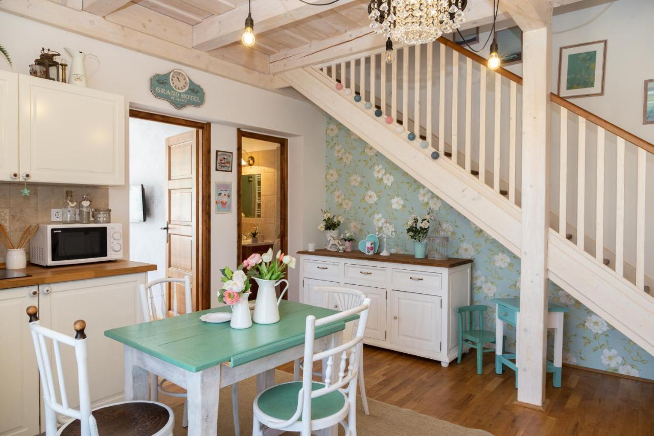 Vanilia Apartman エゲル エクステリア 写真