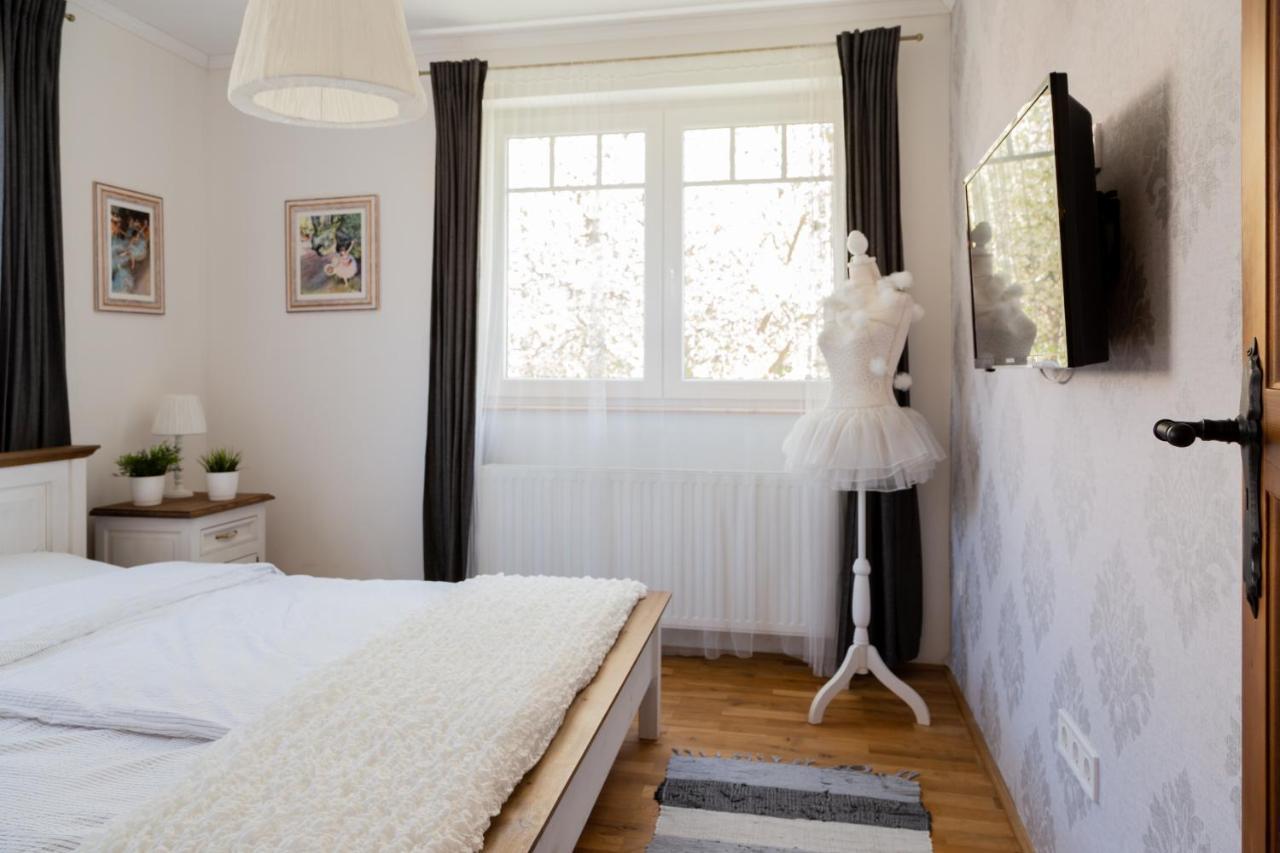 Vanilia Apartman エゲル エクステリア 写真