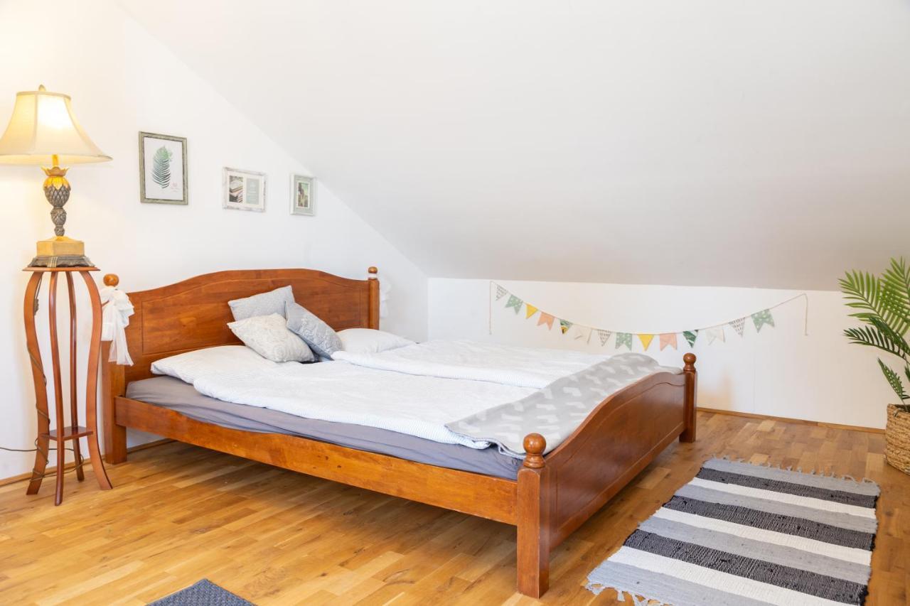 Vanilia Apartman エゲル エクステリア 写真