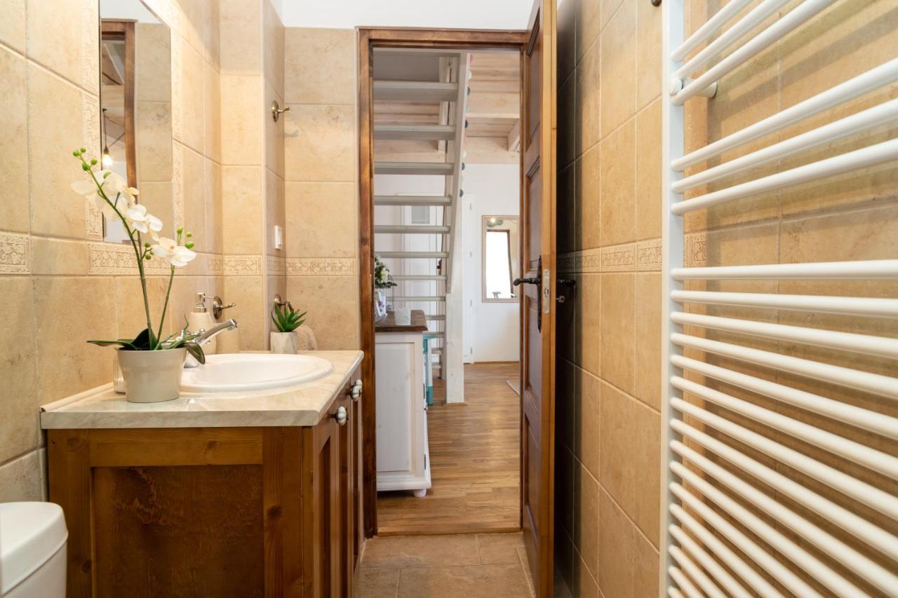 Vanilia Apartman エゲル エクステリア 写真